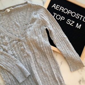 🌸 Sale! 5/$25 🌸 Adorable Gray Aeropostale Top!